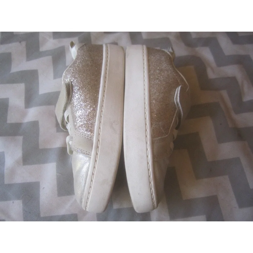 Carter's Shoes Girls 9M Sparkling Hook and Loop Lace Up Perrie Sneakers